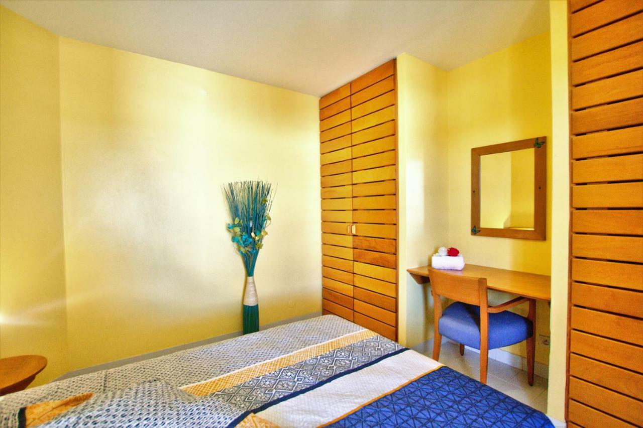 Appartement T3- Residence Manganao Сен-Франсуа Екстер'єр фото